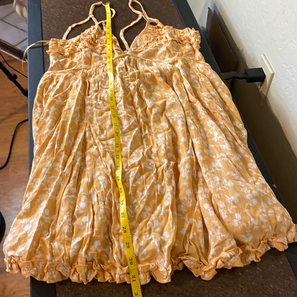 Women’s Papermoon Golden Frilly Ruffled White Floral Pattern Sundress mini - Picture 7 of 17